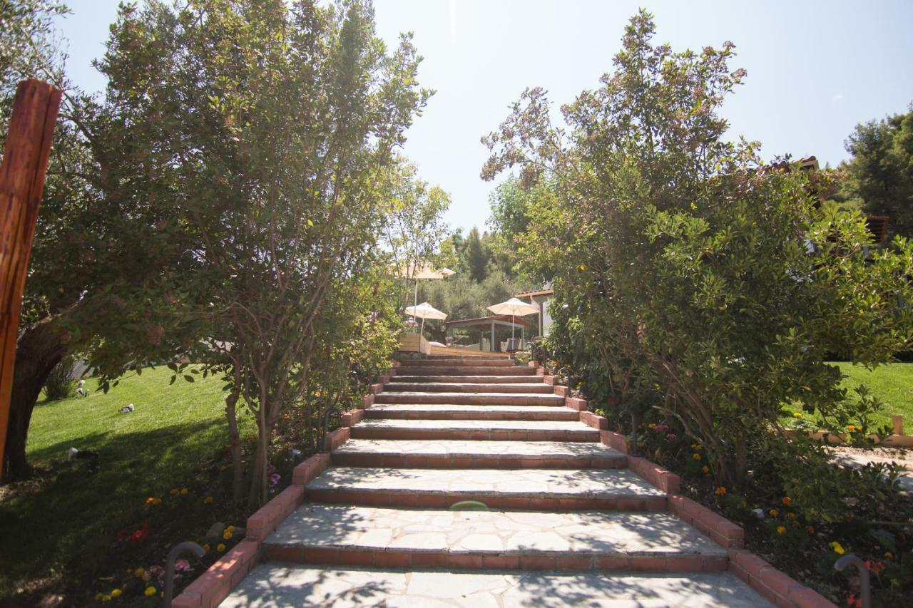 Casa Luxury Suites Paliouri Exterior foto